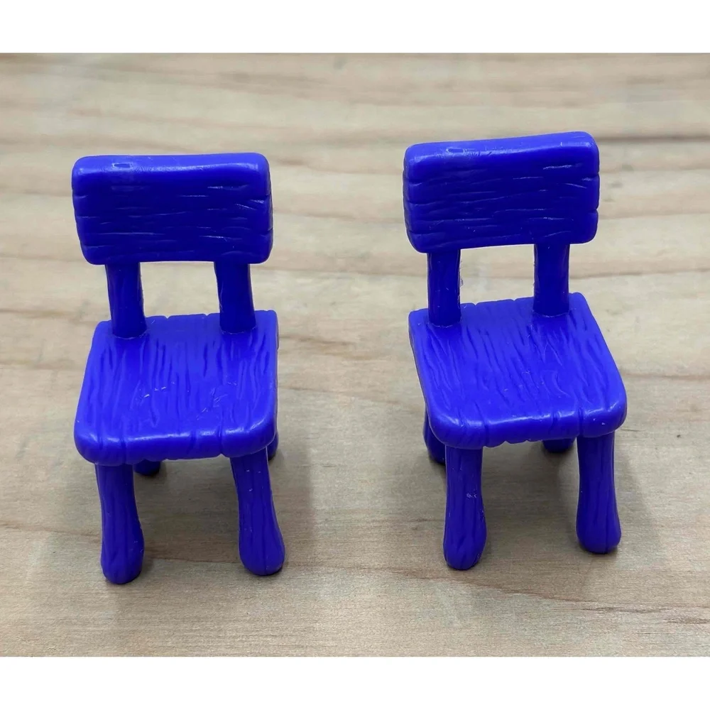 Disney Miniature Purple Dollhouse Sized Winnie The Pooh‎ Chair